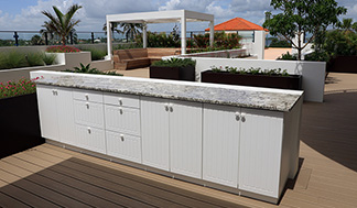 Outdoor Kitchen